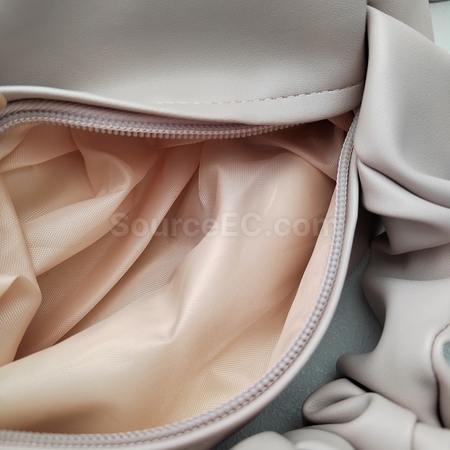 logo bag, gift bag, custom paper bag, drawstring bag, drawstring pouch, hand bag, travel bag, briefcase, folio, laptop bag, backpack, shoulder bag, storage bag, zipper bag, cosmetic bag, shopping bag, thermal bag, food bag, sports bag, fanny pack, waist pack, non-woven bag, recyclable bag, tote bag, canvas bag, shopping trolley, camera case bag, corporate gifts, premium gifts, gift supplier, promotional gifts, gift company, souvenirs, stationery, gift wholesale, gift ideas