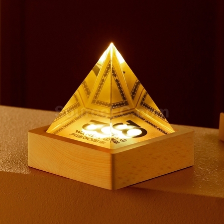 Customization Luminous Crystal Award Corporate Gifts